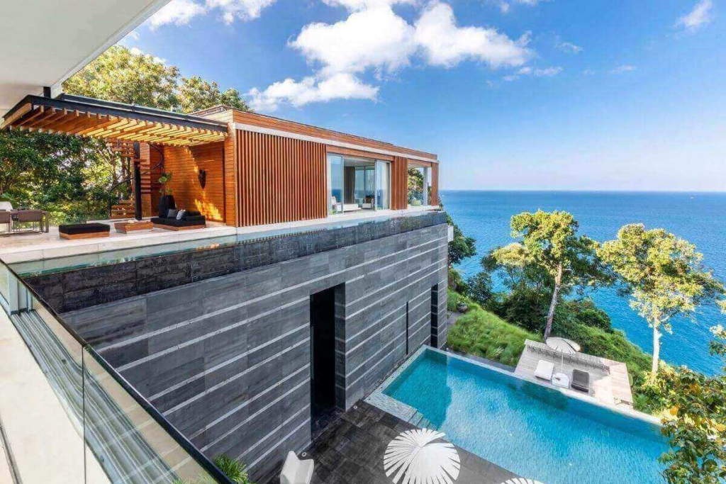 4 Bedroom Luxury Oceanfront Pool Villa zu vermieten in Kamala, Phuket