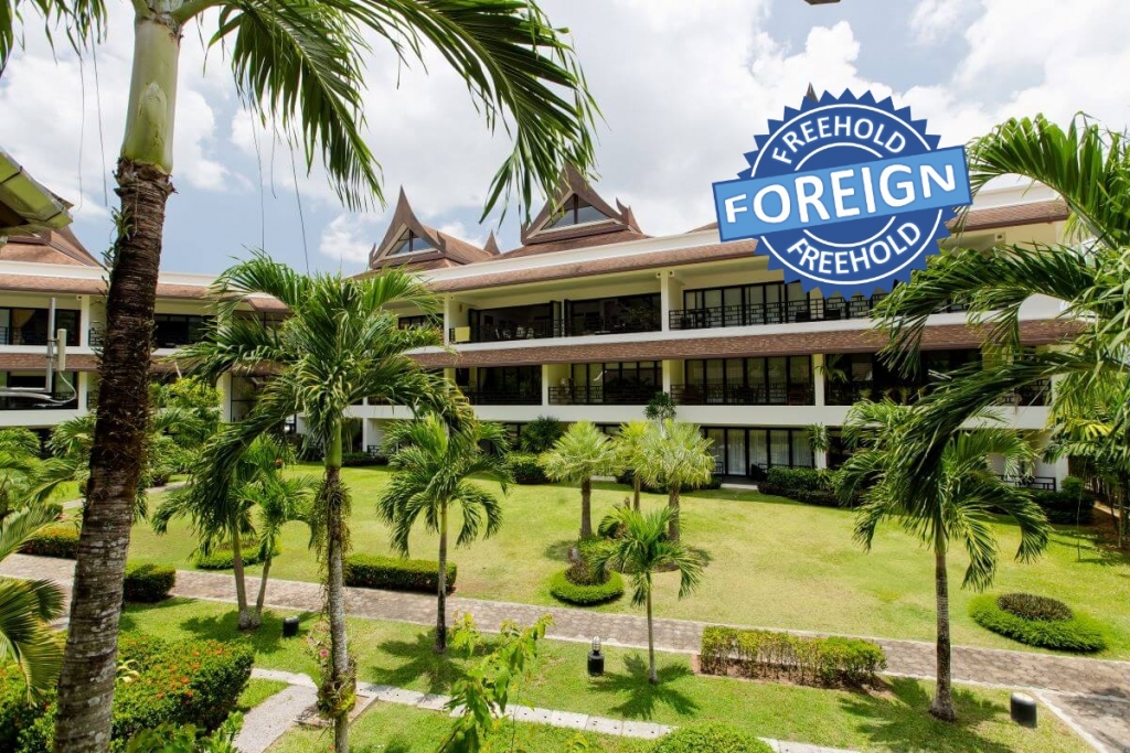 Condo 1 chambre en pleine propriété étrangère au bord du lac à vendre près du Red Mountain Golf Club à Kathu, Phuket