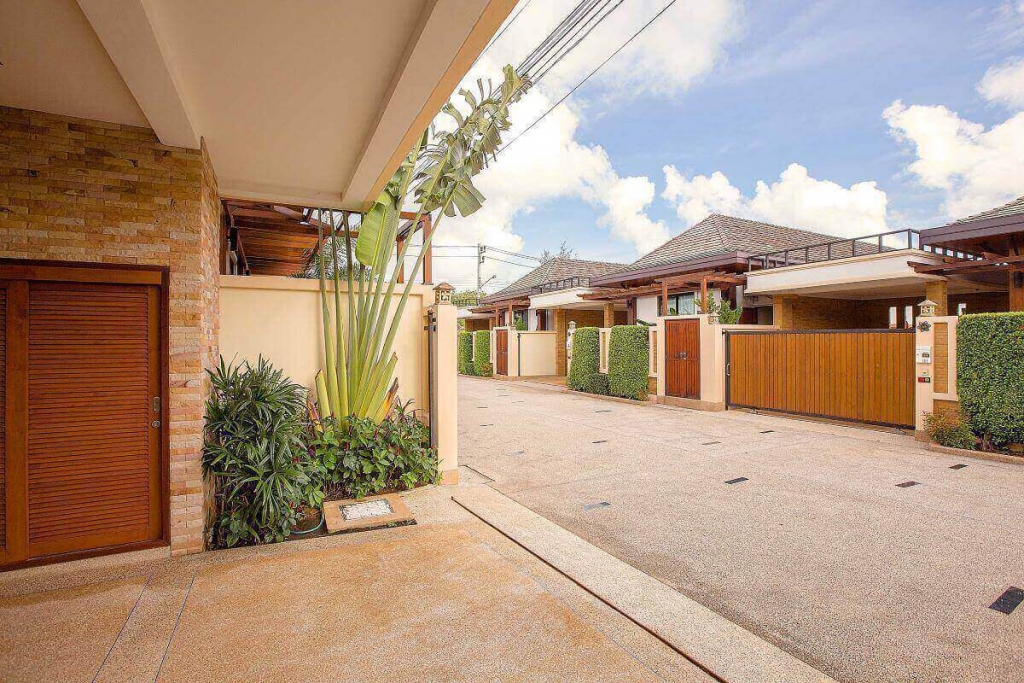 Rawai VIP Villas  Rawai,, Phuket  Thailand