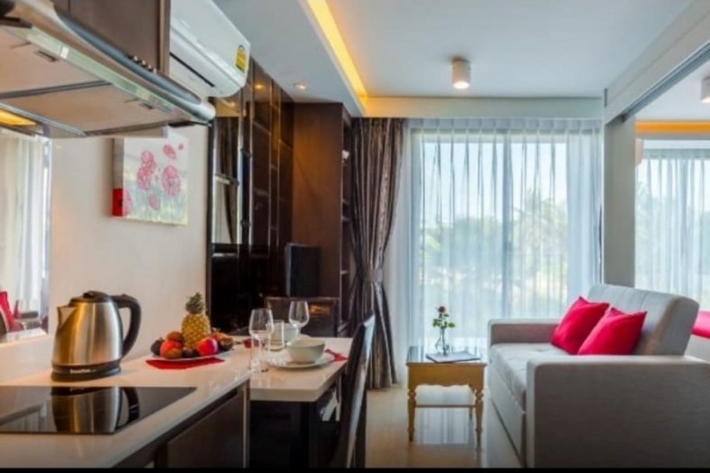 1 Schlafzimmer Eigentumswohnung zum Verkauf vom Eigentümer in der Nähe von Surin Beach, Phuket