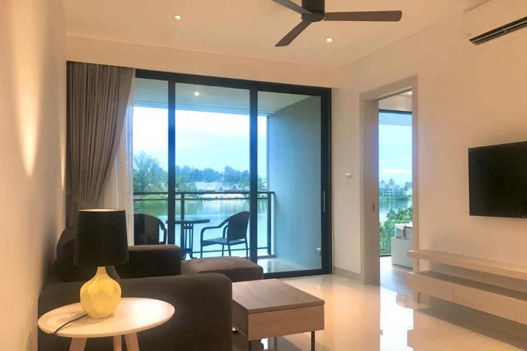 2 Schlafzimmer Eigentumswohnung mit Meer- und Lagunenblick zum Verkauf in Laguna, Phuket