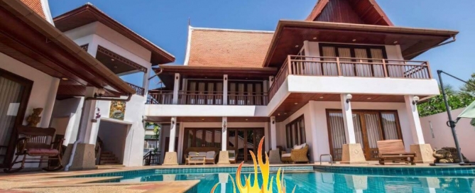 Villa con 6 camere da letto in stile tailandese-balinese con piscina in vendita a Nai Harn, Phuket