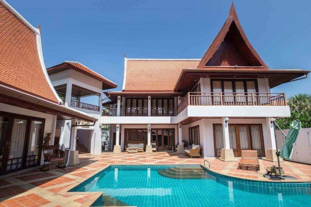 Nai Harn,, Phuket  Thailand