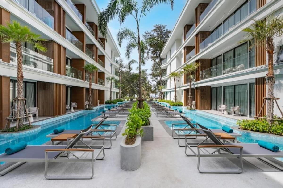 1-2 bedroom seaside resort condos across Bang Tao Beach, Phuket pool area PSC-BAN-575