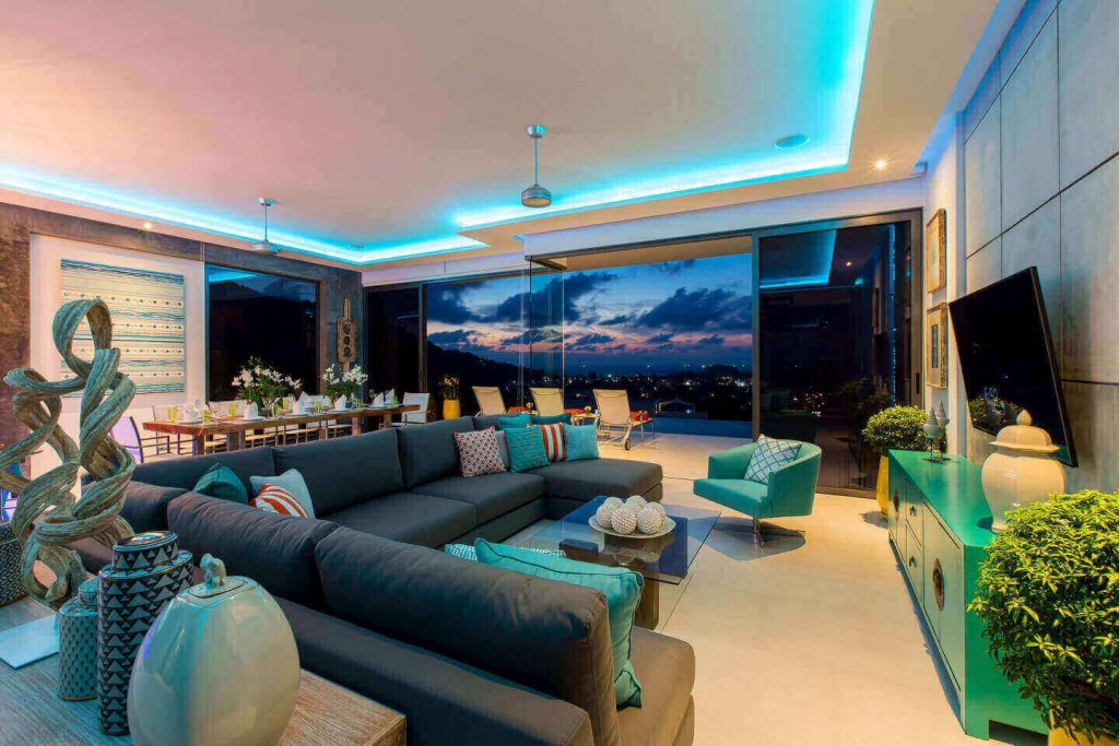 5 Schlafzimmer Meerblick Moderne & stilvolle Pool Villa zum Verkauf in der Nähe von Kata Beach, Phuket