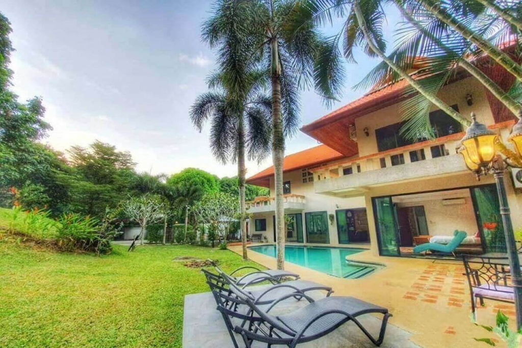 Nai Harn,, Phuket  Thailand