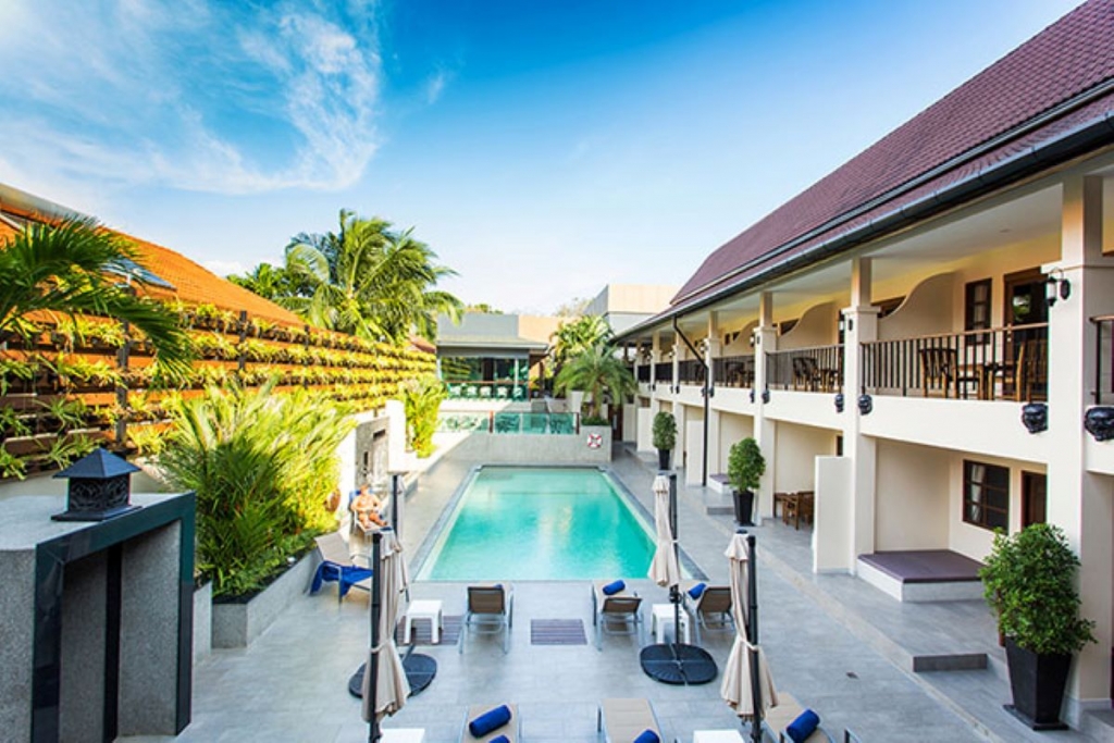 26 Zimmer lizenziertes Boutique-Hotel zum Verkauf durch den Eigentümer in der Nähe von Nai Harn Beach, Phuket