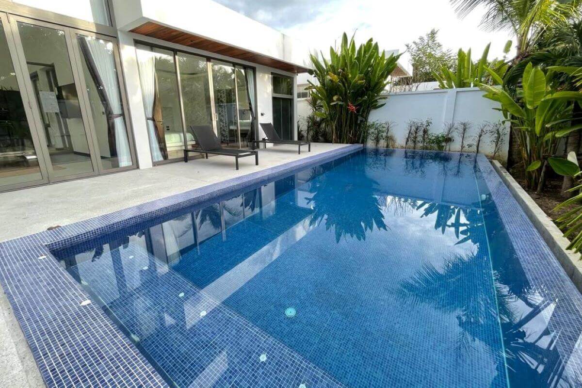 3 Bedroom Modern Pool Villa for Sale by Owner in Soi Samakki in Rawai, Phuket