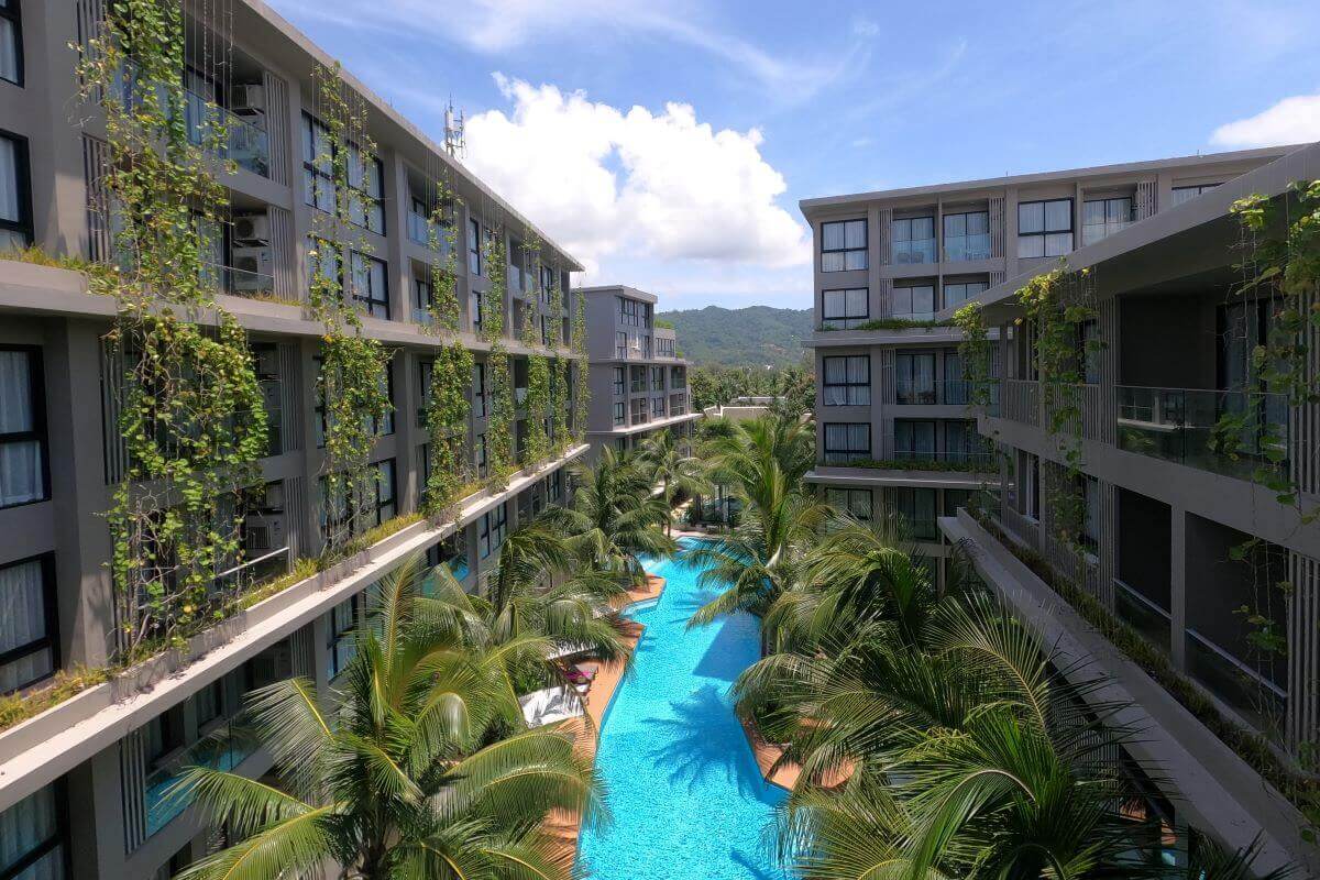 3 卧室外国永久产权顶层公寓出售 10 分钟步行到普吉岛邦涛海滩