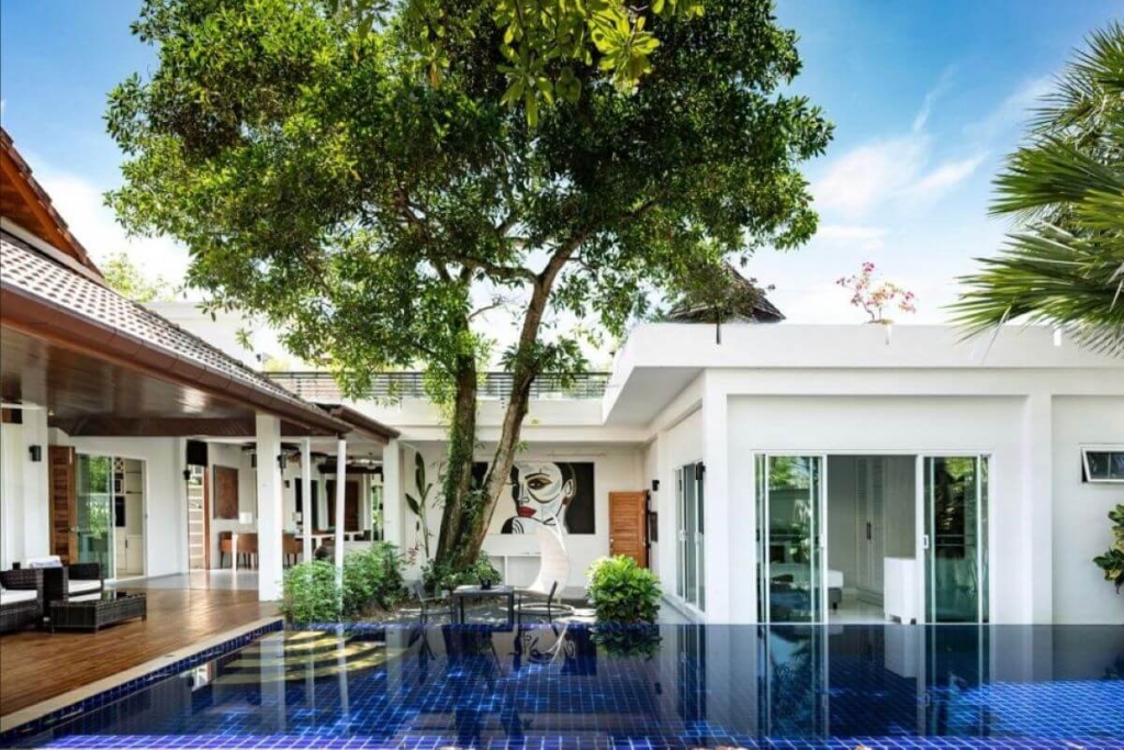 Eigenständige Poolvilla mit 3 Schlafzimmern und Dachterrasse zum Verkauf durch den Eigentümer 10 Minuten von Laguna in Thalang, Phuket