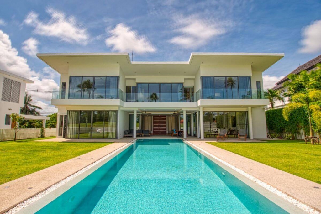 4 Bedroom Modern Golf Course View Pool Villa on Large Plot for Sale in Laguna, Phuket