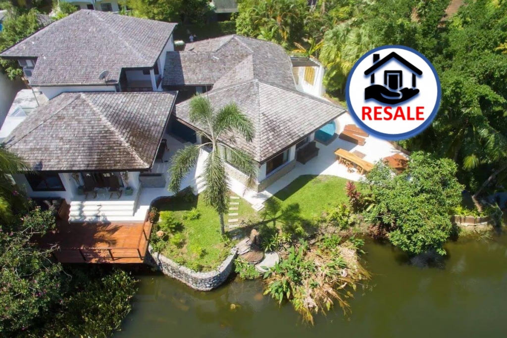 5 Bedroom Lakeside Pool Villa for Sale at Surin Springs Walk 9 Minutes to Surin Beach, Phuket