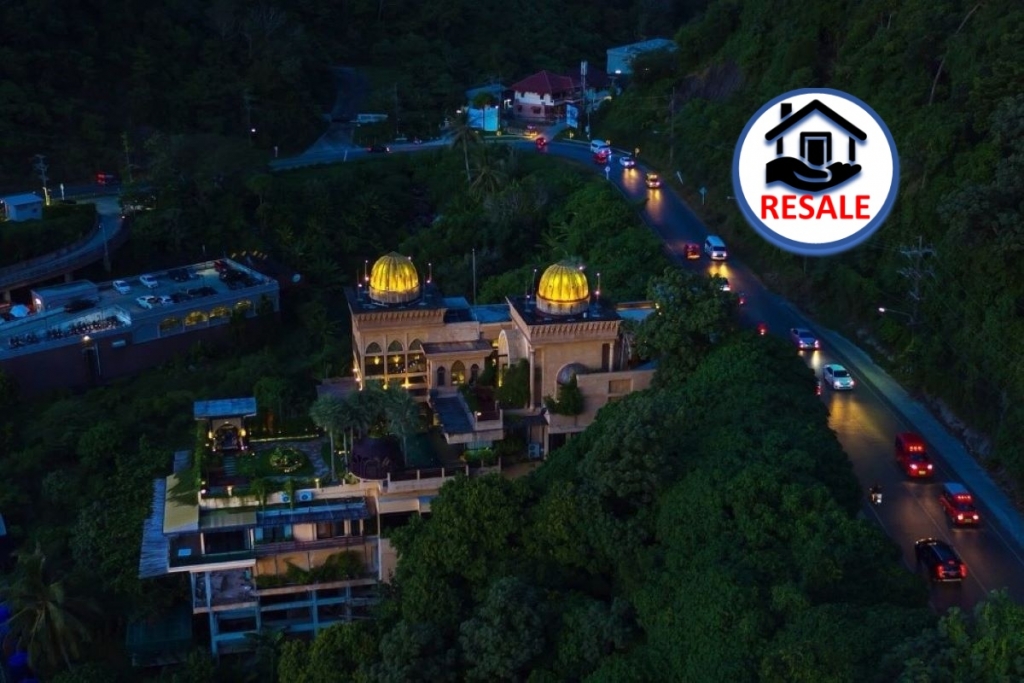 Palatial Poolvilla mit 5 Schlafzimmern und Meerblick zum Verkauf in der Nähe von Karon Beach, Phuket