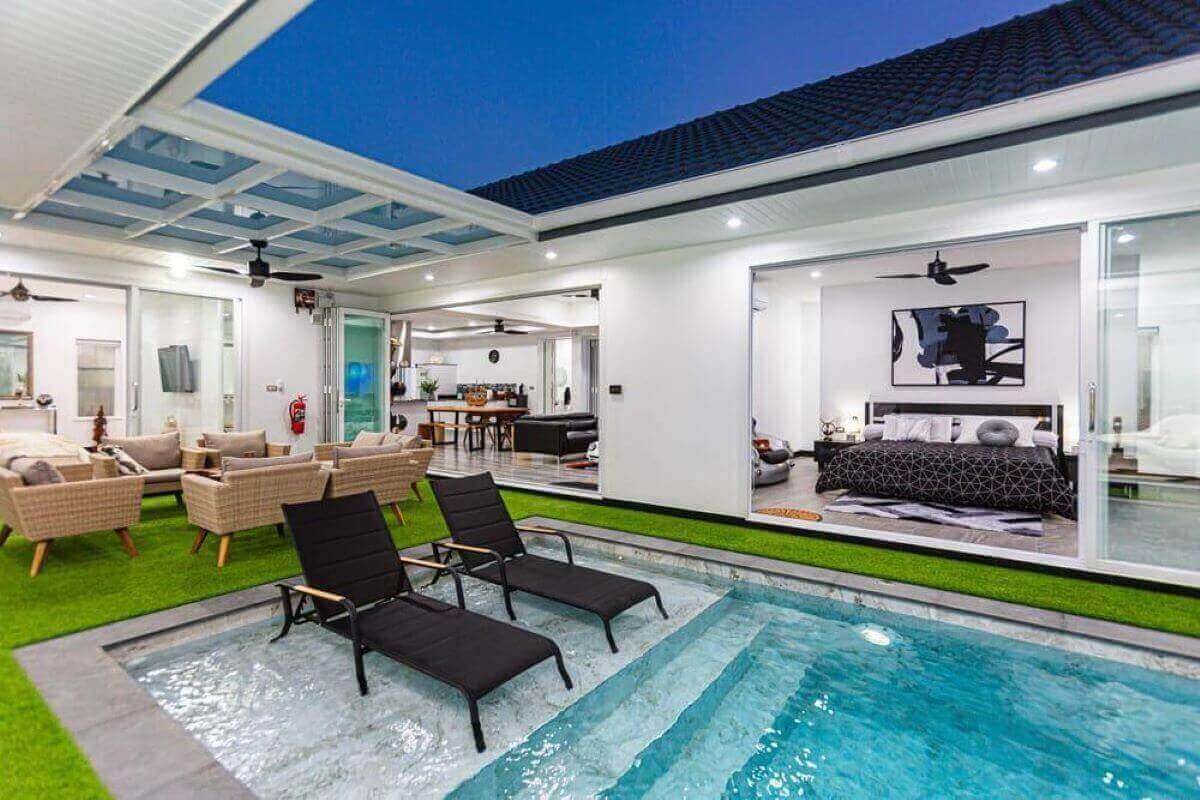 4 Bedroom Holiday Style Pool Villa for Sale in Soi Saiyuan, Rawai, Phuket