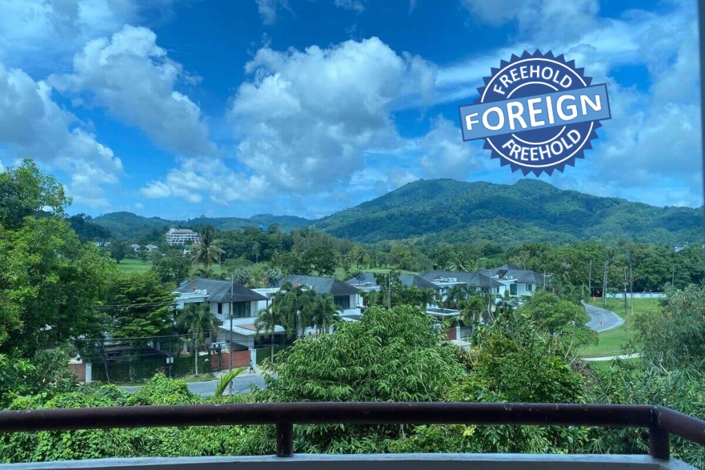 1 Bedroom Foreign Freehold Golf Course View Condo for Sale by the Owner in Kathu, Phuket