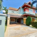 3 Bedroom Modern Thai-Style Pool Villa for Sale 8 Minutes to Nai Harn Beach in Rawai, Phuket