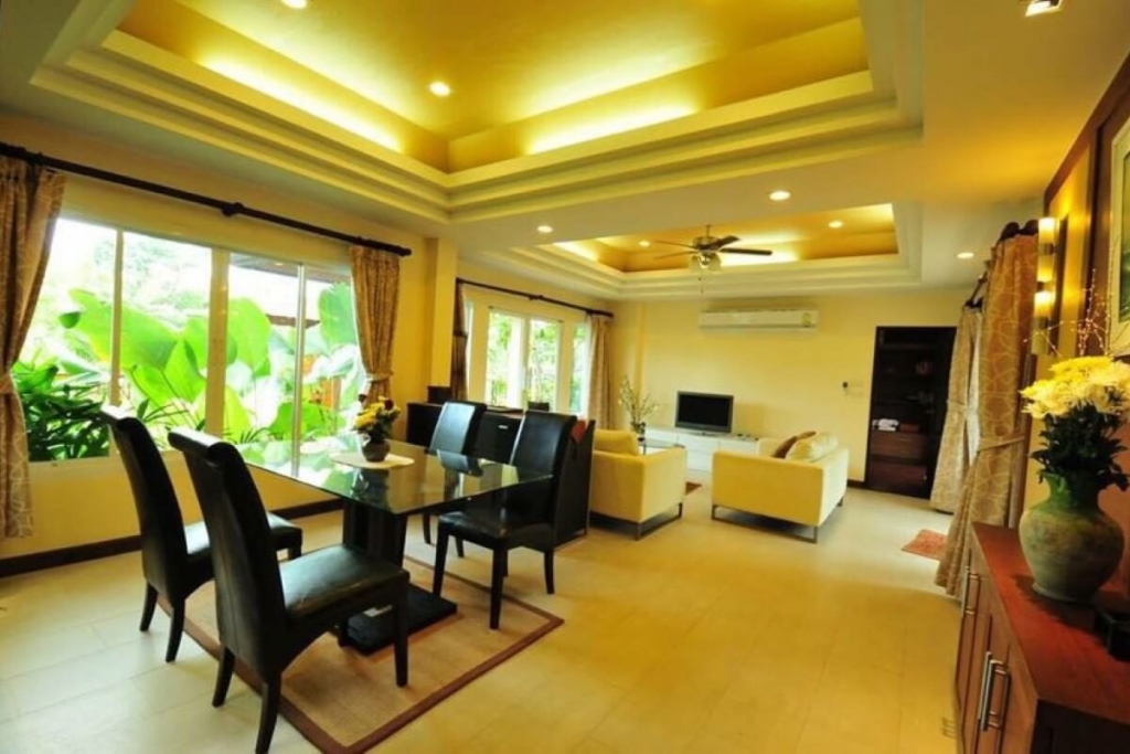 Poolvilla mit 3 Schlafzimmern zum Verkauf durch den Eigentümer auf einem 640 m² großen Grundstück in der Soi Samakki in Rawai, Phuket