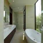 3-bedroom pool villa near Boat Avenue and Laguna, Phuket - bathroom with bathtub