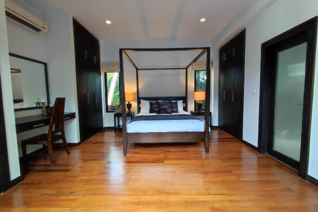 Cherng Talay, Phuket Thailand