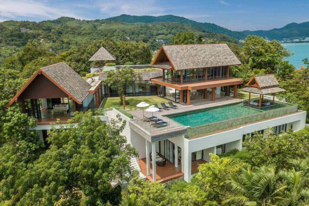 Neu renovierte, luxuriöse Oceanfron-Poolvilla mit 5 Schlafzimmern und 360-Grad-Blick zum Verkauf auf Kamala Headland in Phuket