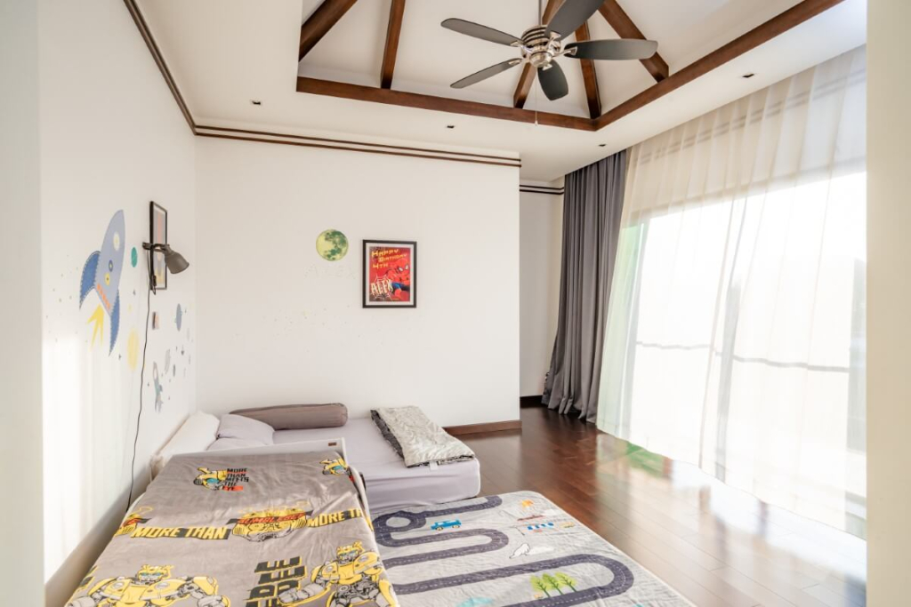 Cherng Talay, Phuket Thailand
