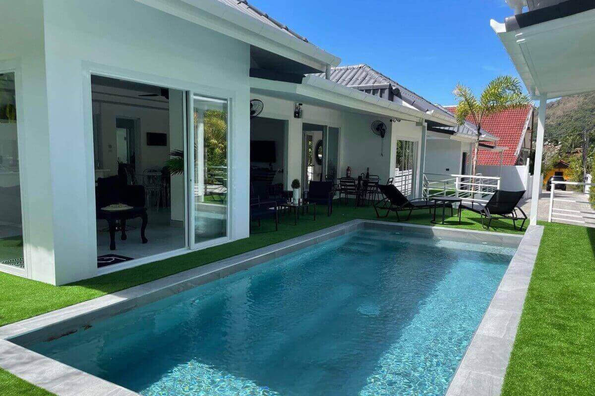 5 Bedroom Just Renovated Pool Villa for Sale by Owner in Soi Samakki in Rawai, Phuket