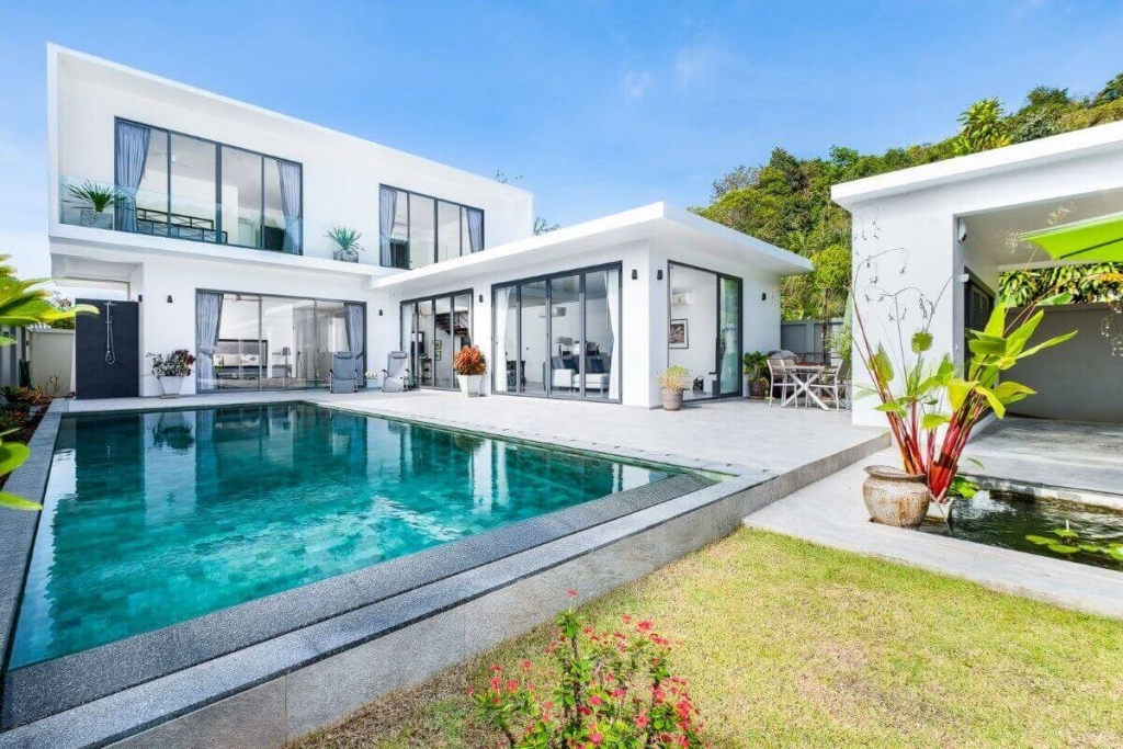 3 Bedroom Modern Standalone Pool Villa for Sale near Yanui Beach in Rawai, Phuket