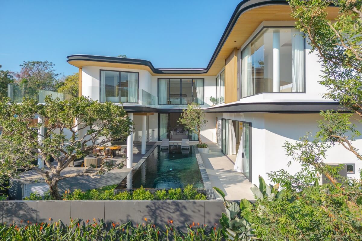 4-5 Bedroom Luxury Pool Villas for Sale near Headstart International School in Cherngtalay, Phuket