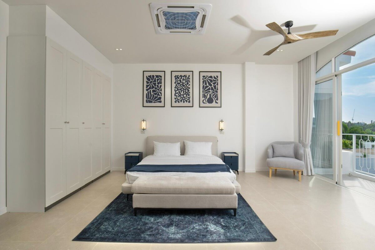 villa for sale in nai harn phuket