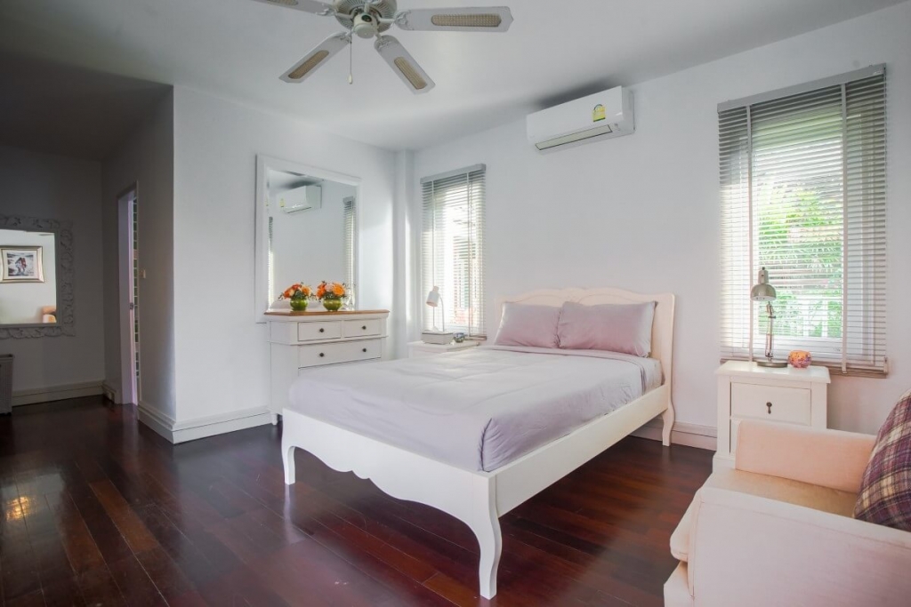 Cherng Talay, Phuket Thailand