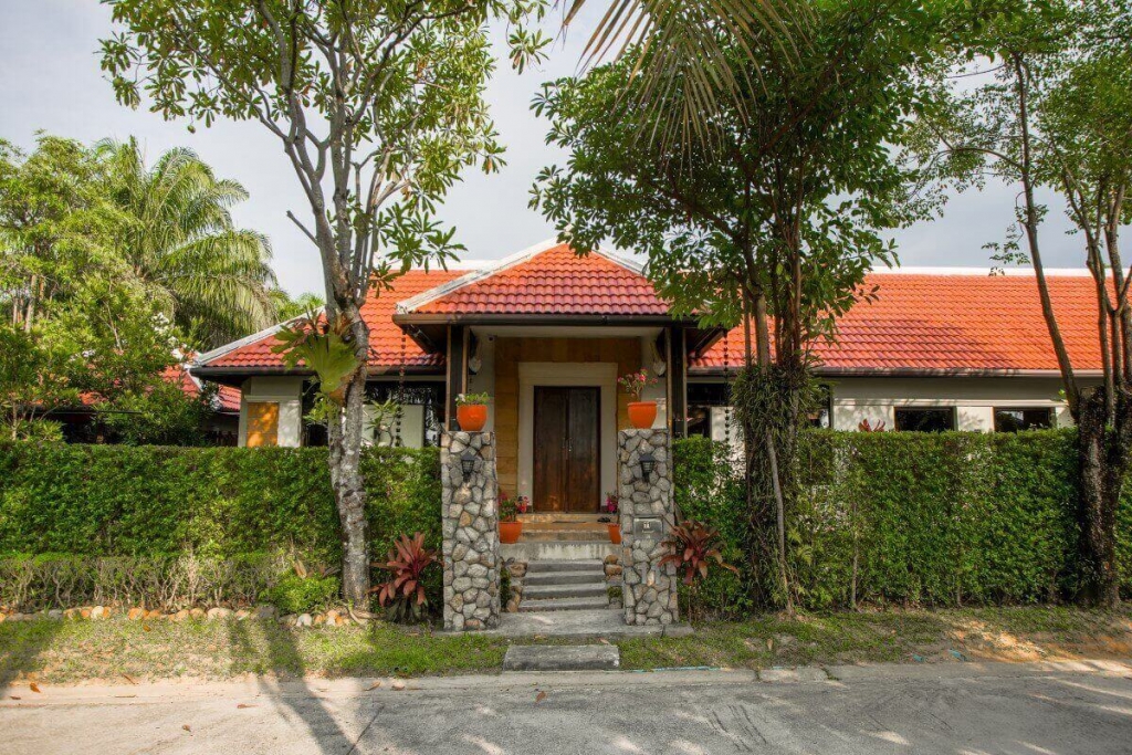 Cherng Talay, Phuket Thailand