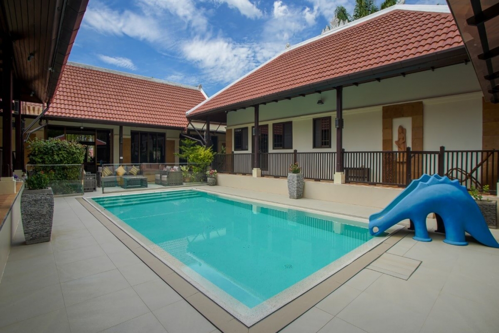 Cherng Talay, Phuket Thailand