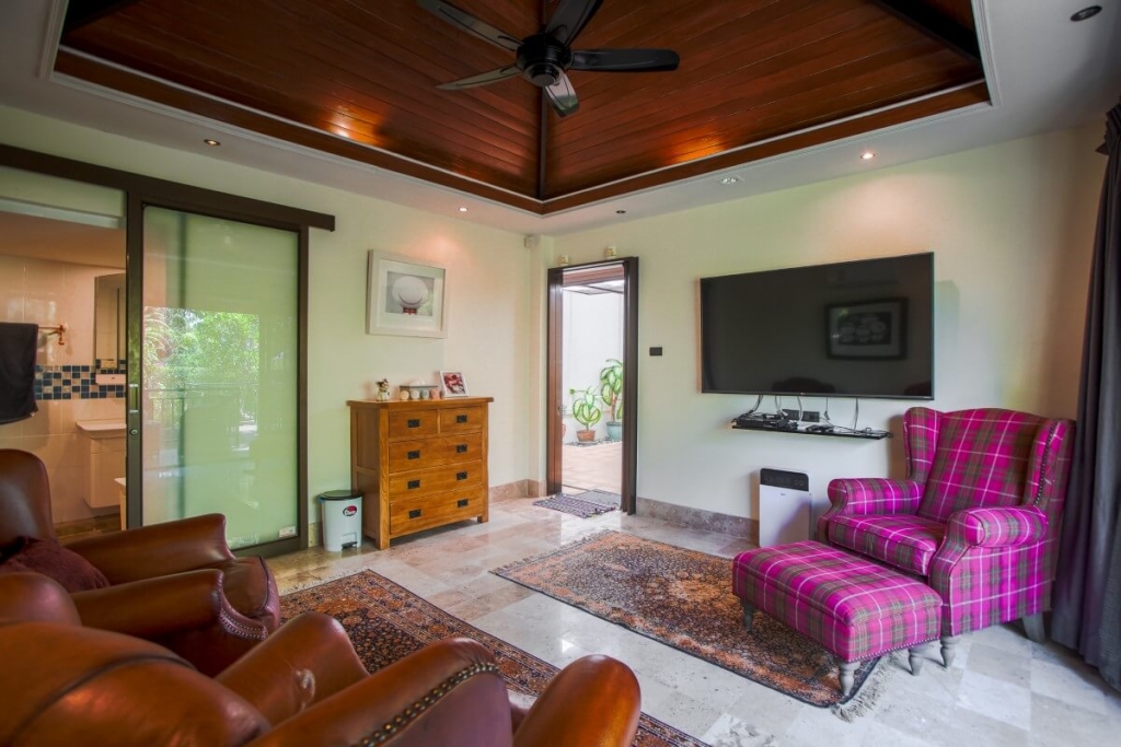 Cherng Talay, Phuket Thailand