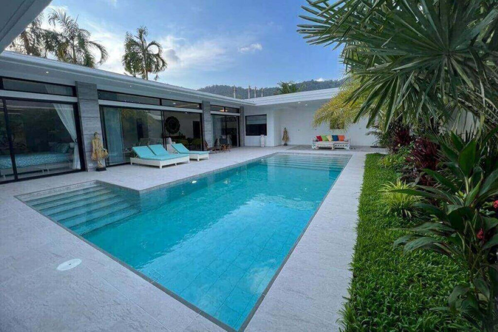 4 Bedroom Brand New Modern Pool Villa for Sale in Soi Samakki in Rawai, Phuket