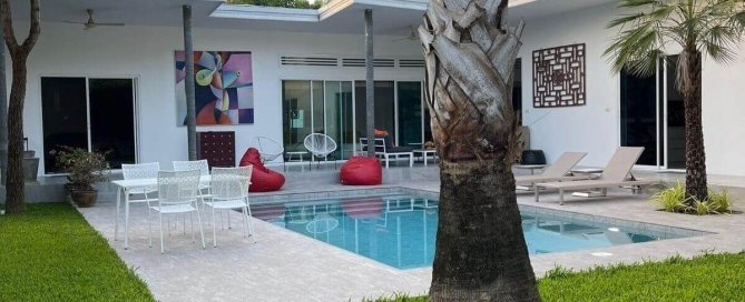 4 Bedroom Modern Tropical Pool Villa for Sale in Soi Saiyuan in Rawai, Phuket
