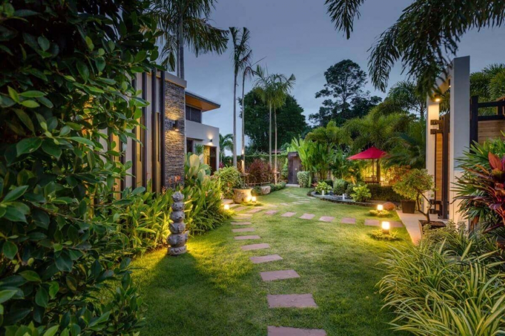 Nai Harn, Phuket Thailand