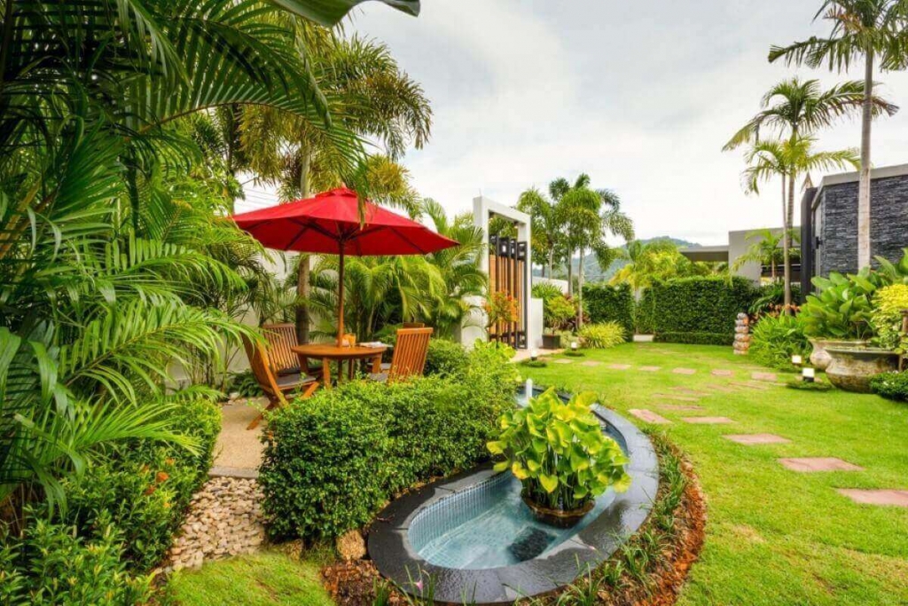 Nai Harn, Phuket Thailand