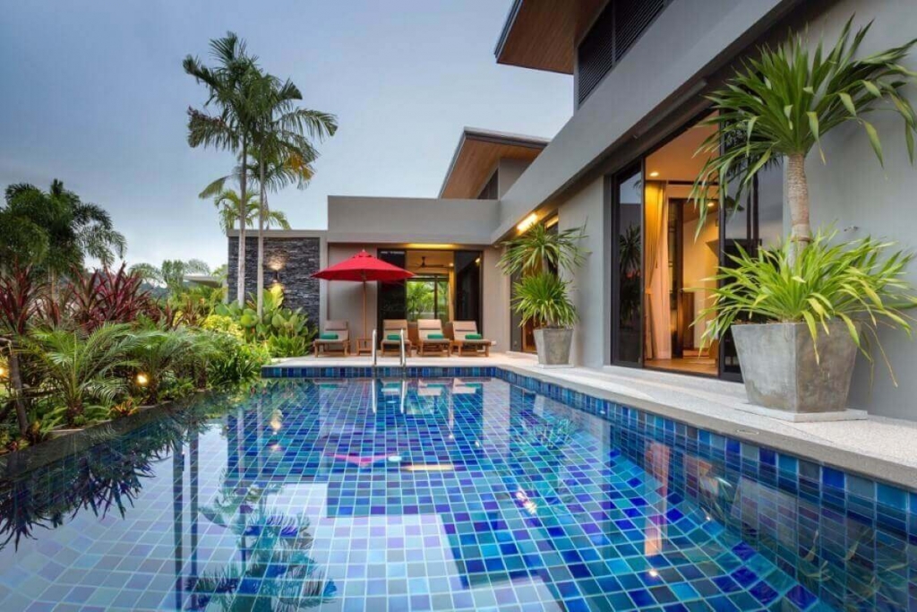 Nai Harn, Phuket Thailand