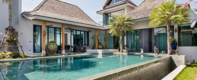 普吉岛 Cherng Talay 船大道附近出售 4 卧室全新独立泳池别墅