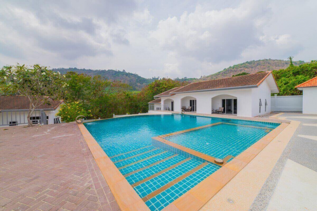 Nai Harn,, Phuket  Thailand