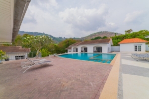 Nai Harn,, Phuket  Thailand