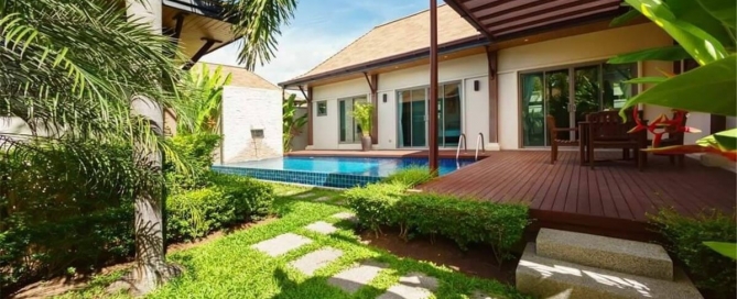 3 Bedroom Oriental-Style Pool Villa for Sale 5 Minutes to Nai Harn Beach in Rawai, Phuket