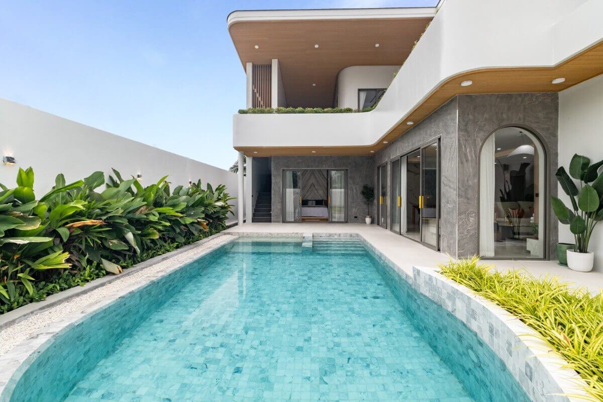 4 Bedroom 2 Storey Family Pool Villas for Sale 5 Mins to Headstart in Bang Jo, Cherng Talay, Phuket