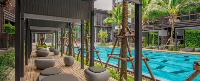 1-bedroom fully furnished condo in Soi Saiyuan, Rawai, Phuket pool loungers PSC-RAW-755