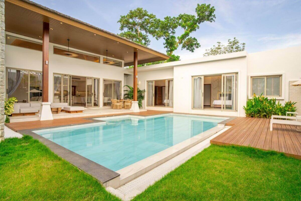 3-4 BedroomTropical Pool Villas for Sale in Ban Don near the Laguna area in Thalang, Phuket