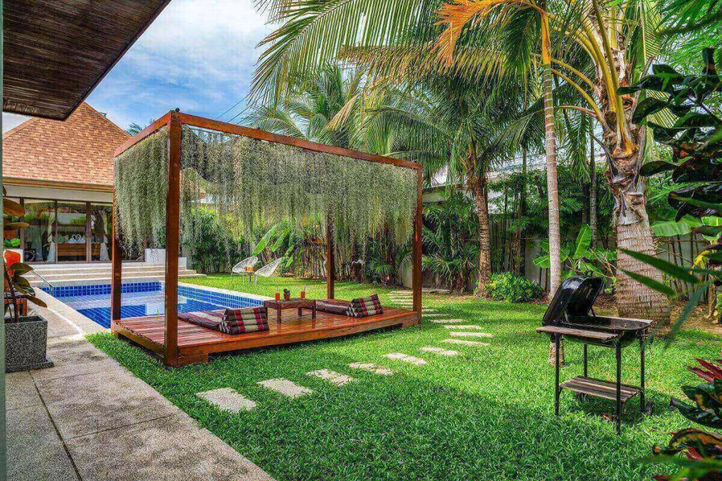 Nai Harn, Phuket Thailand