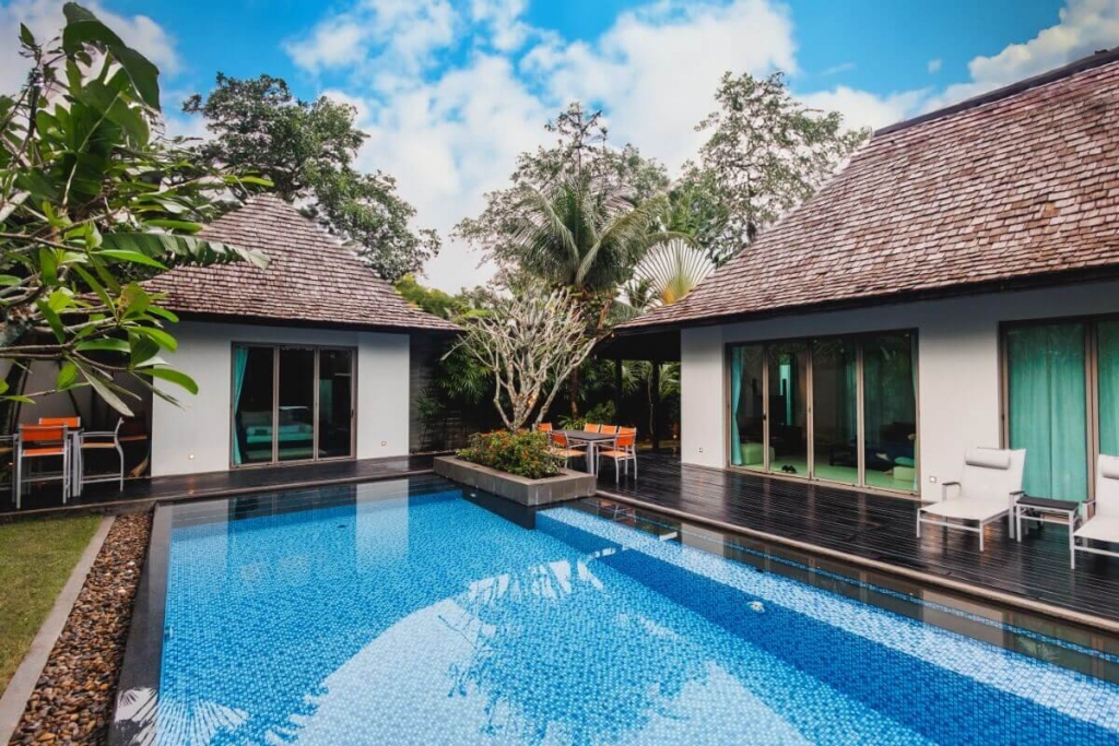 3 + 1 Bedroom Modern Balinese Pool Villa for Sale 5 Mins to Layan Beach in Cherng Talay, Phuket