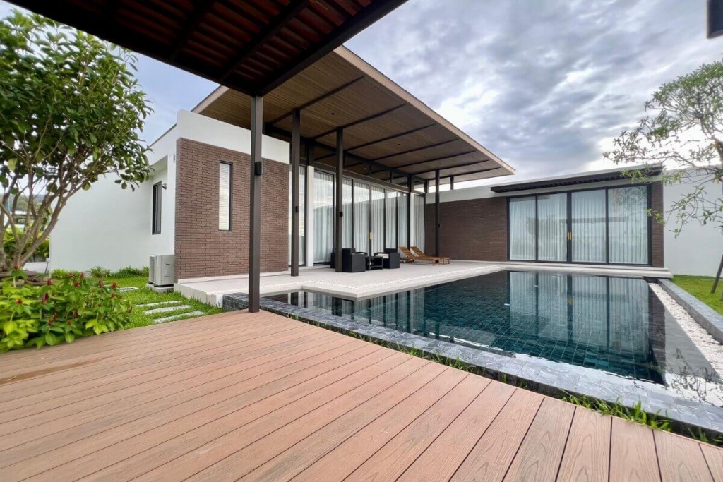 3 Bedroom Pool Villa for Sale in Laguna Area Walk to Boat Avenue & Near Bang Tao Beach, Phuket