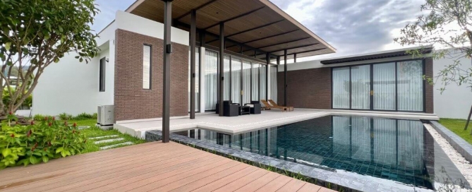 3 Bedroom Pool Villa for Sale in Laguna Area Walk to Boat Avenue & Near Bang Tao Beach, Phuket