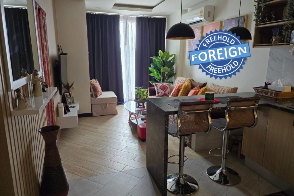 Ausländische Eigentumswohnung mit 1 Schlafzimmer zu verkaufen vom Eigentümer, zu Fuß zum Rawai Beach, Phuket